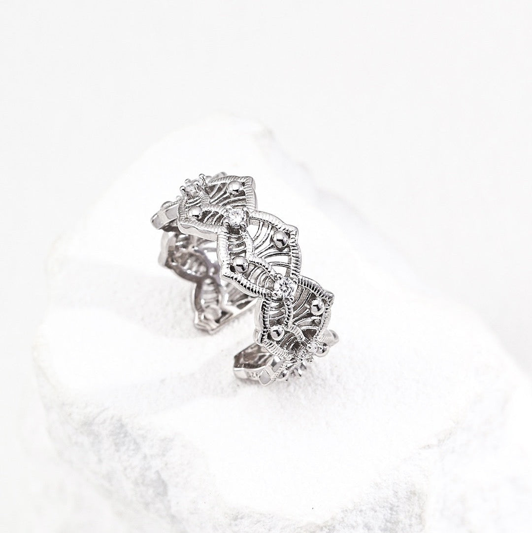 Vintage Lace Zircon Silver Ring