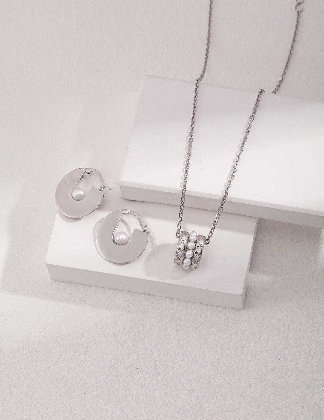 Pearl Pendant Silver Necklace with Layered Bead Detail