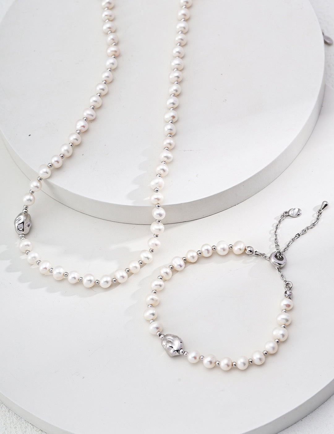 Natural Pearl Beaded Silver Necklace with Gold Accent Detail