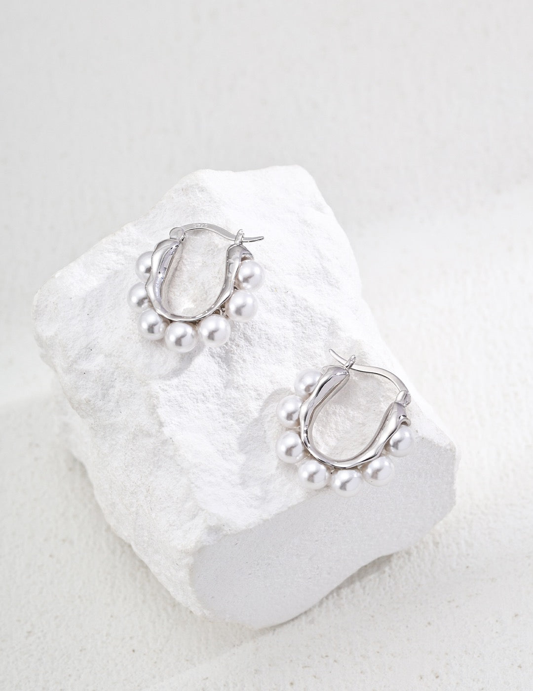 Pearl Hoop Silver Earrings with Sculpted Frame Design