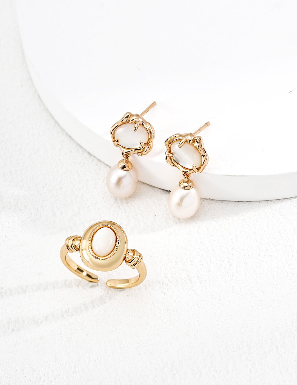 Mother of Pearl Pearl Drop Earrings in Sterling Silver